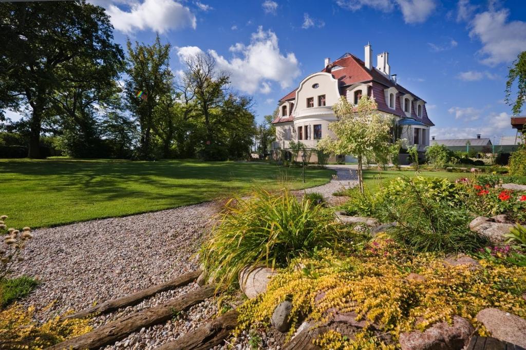 Villa Cztery Pory Roku Zbąszynek Eksteriør billede