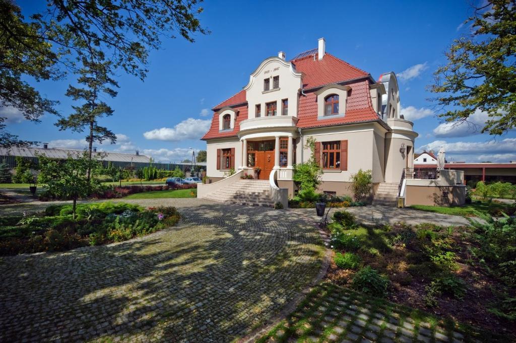 Villa Cztery Pory Roku Zbąszynek Eksteriør billede